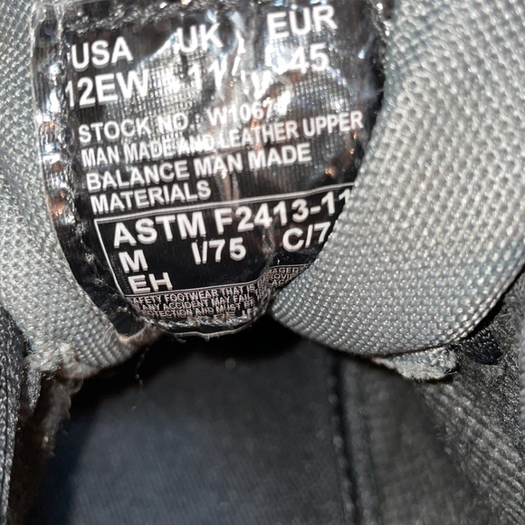 Wolverine composite toe work shoe - Picture 4 of 5